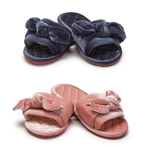 
            
                Load image into Gallery viewer, Take a Bow Slippers
            
        