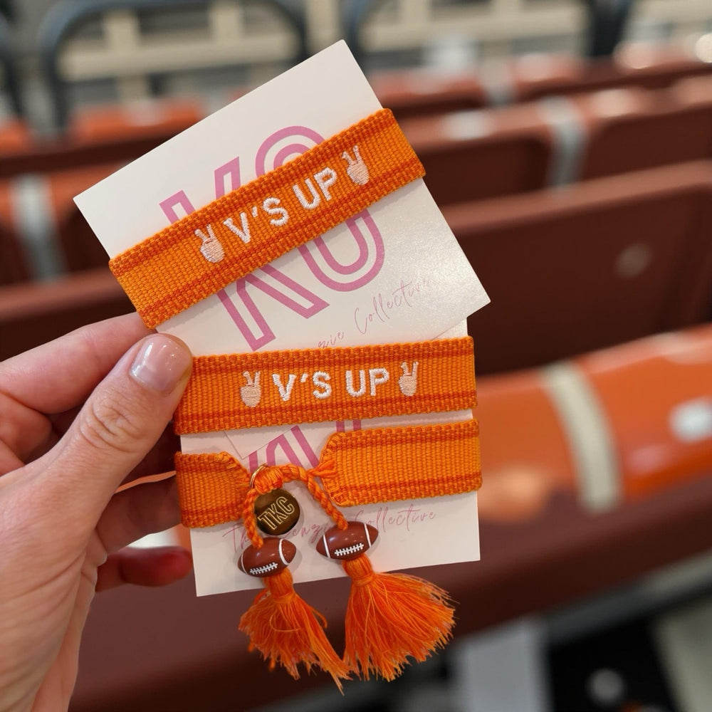 MARIPOZA EXCLUSIVE: ✌🏼V'S UP ✌🏼Tassel Bracelet