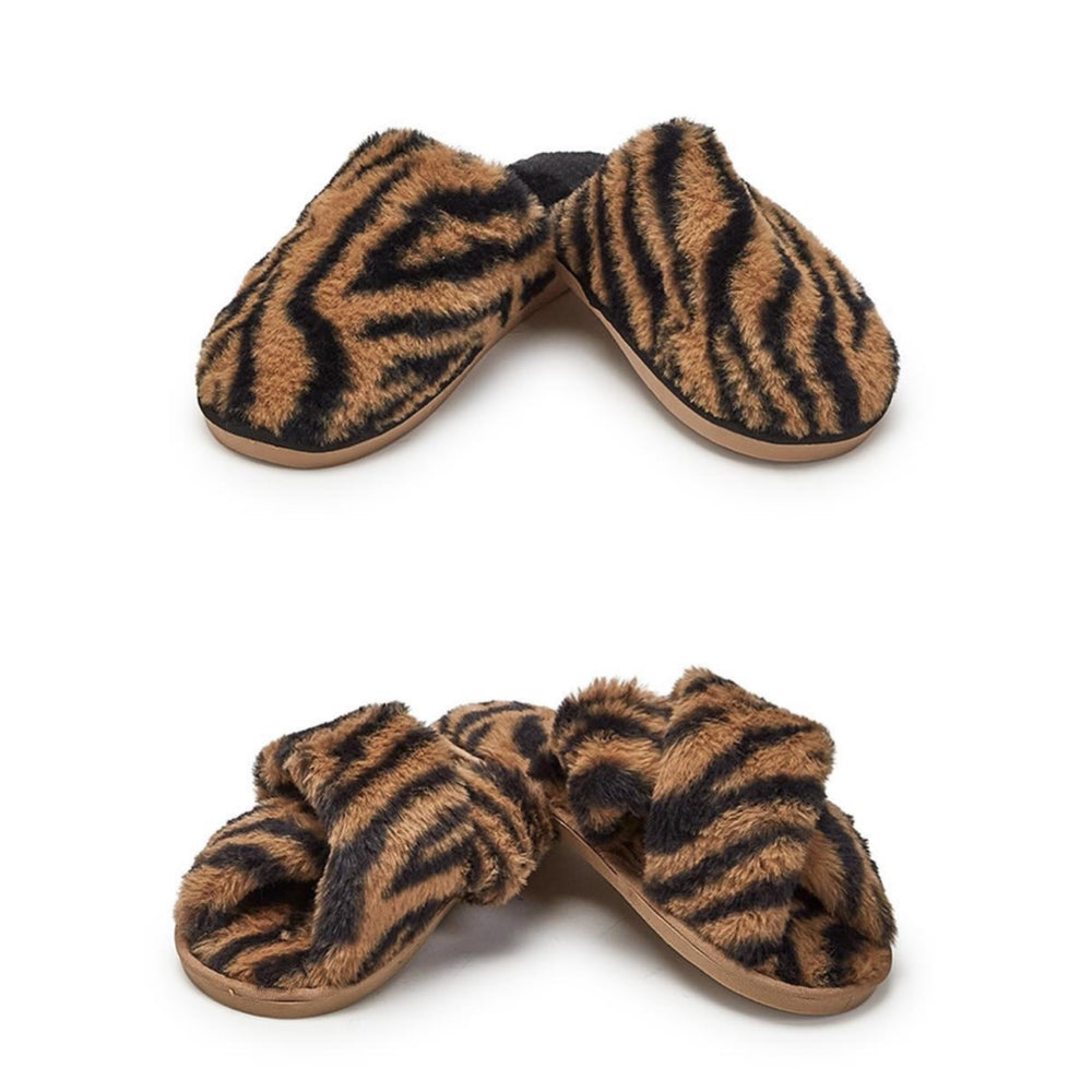 
            
                Load image into Gallery viewer, Zebra Printed Vegan Fur Slippers
            
        