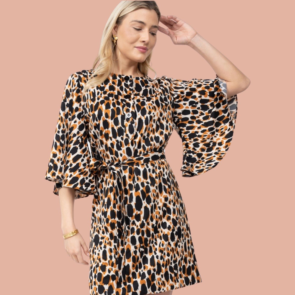
            
                Load image into Gallery viewer, Leopard Flowy Sleeve Dress
            
        