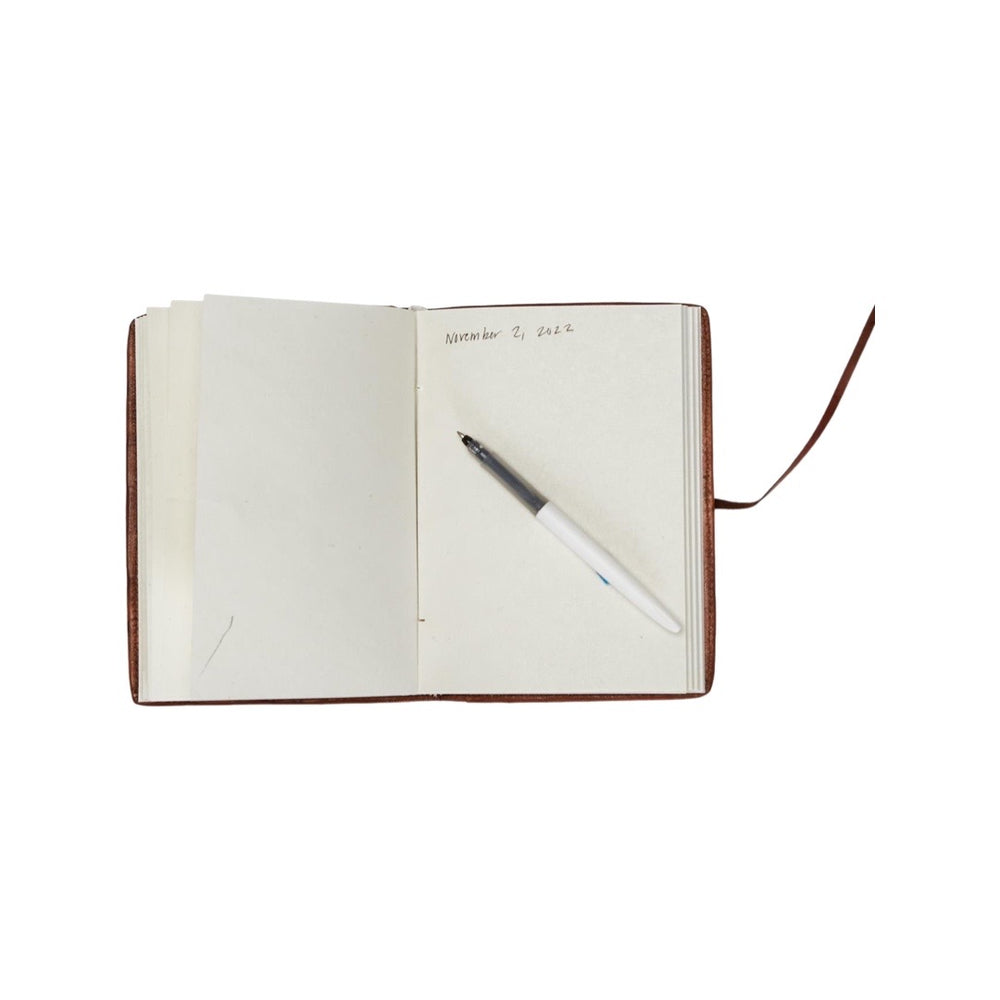 
            
                Load image into Gallery viewer, Chestnut Woven Leather Journal
            
        